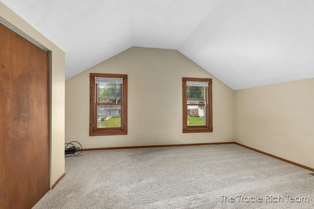 227 E Division Street NE Rockford, MI 49341