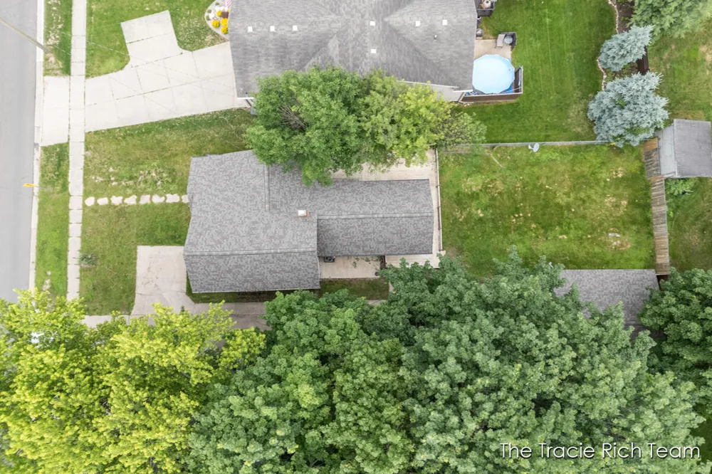 227 E Division Street NE Rockford, MI 49341