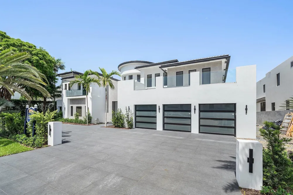 419 E Coconut Palm Road Boca Raton, FL 33432