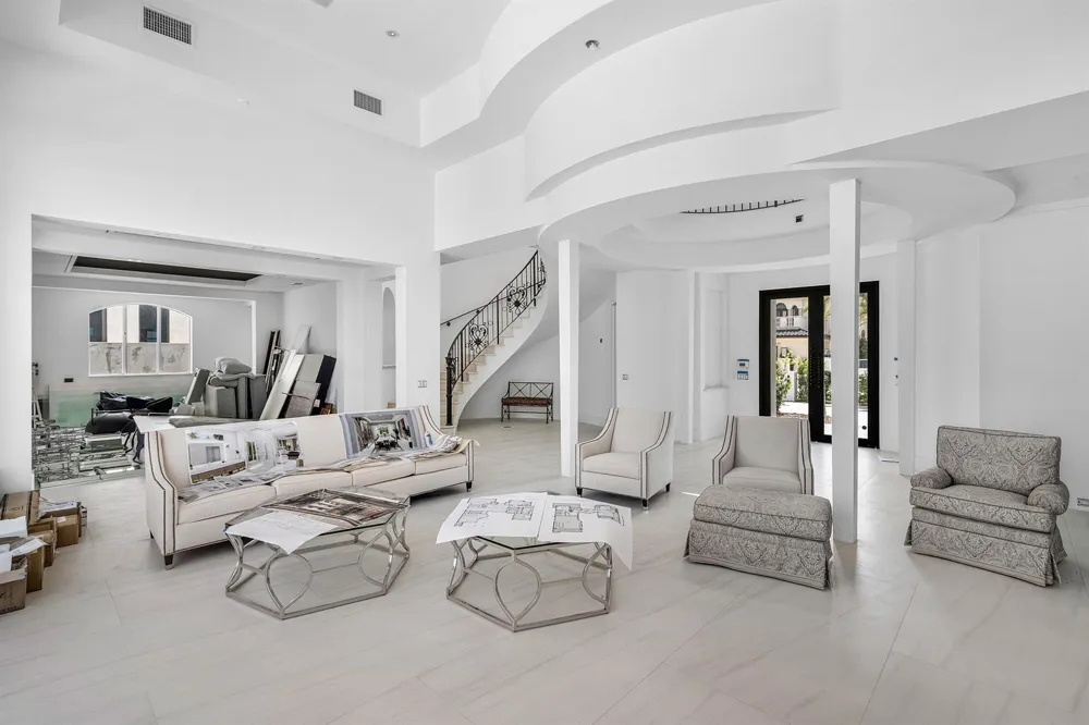 419 E Coconut Palm Road Boca Raton, FL 33432