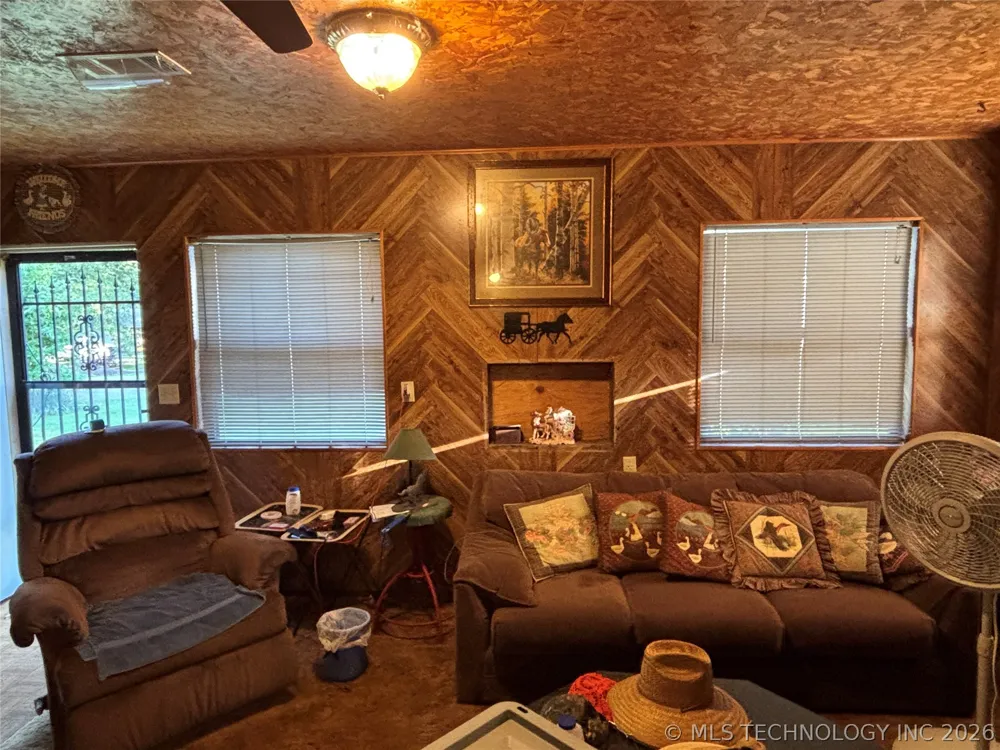 8926 Pear Kingston, OK 73439
