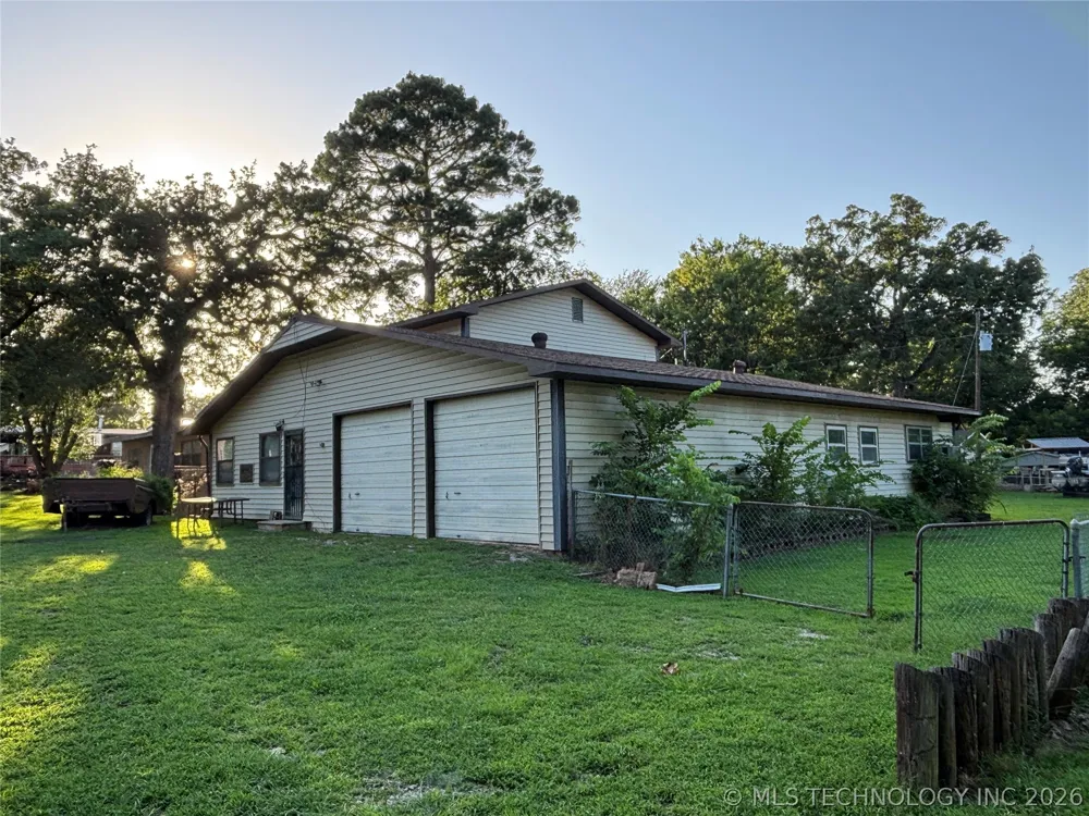 8926 Pear Kingston, OK 73439