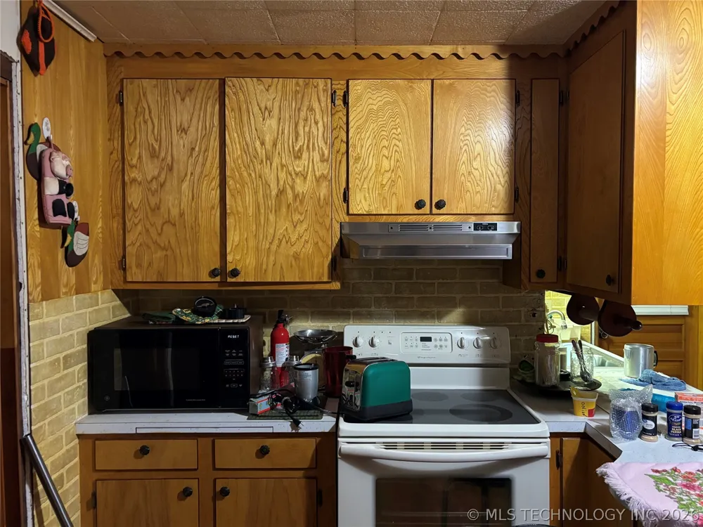 8926 Pear Kingston, OK 73439