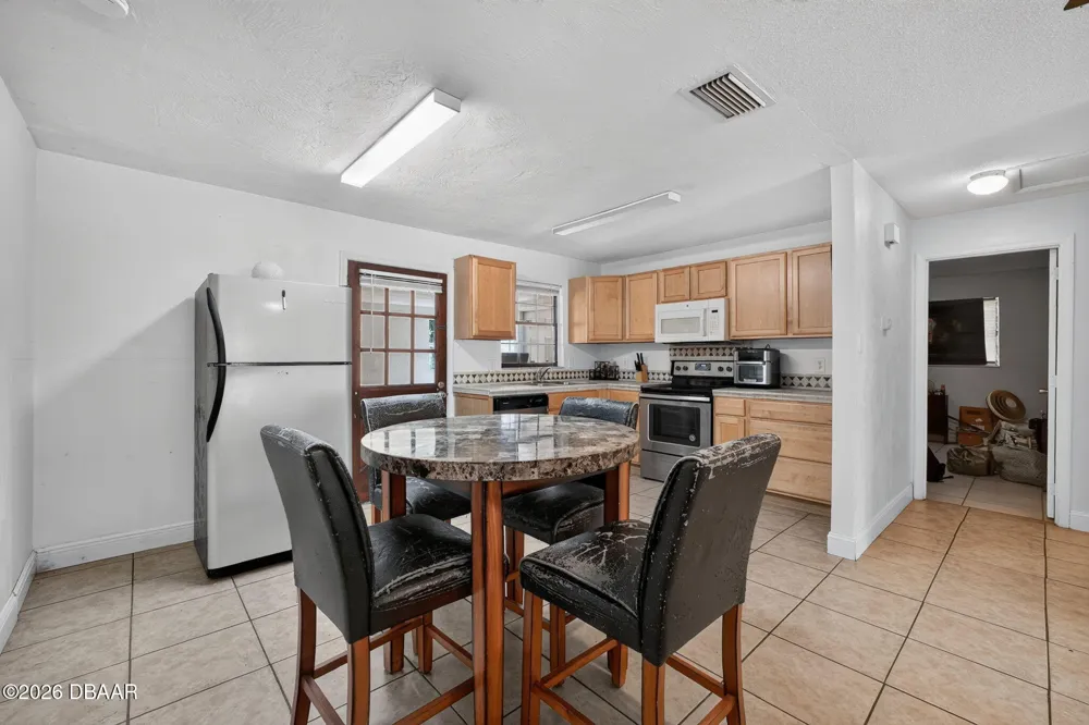912 Royal Oak Court Holly Hill, FL 32117