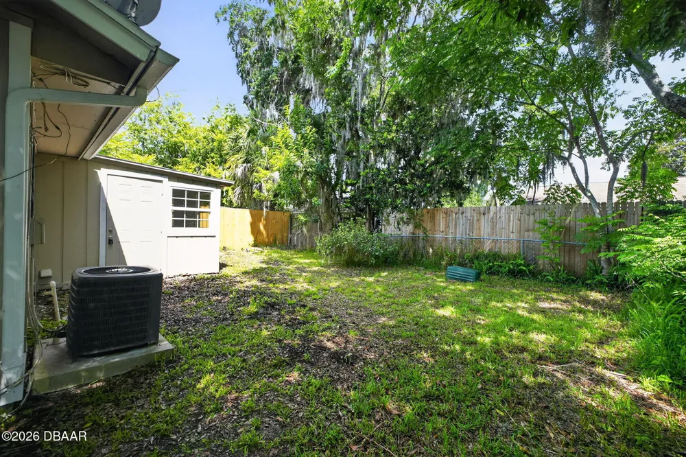 912 Royal Oak Court Holly Hill, FL 32117