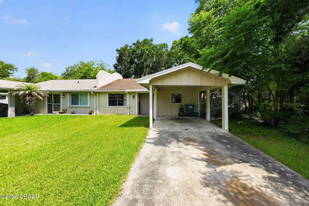 912 Royal Oak Court Holly Hill, FL 32117