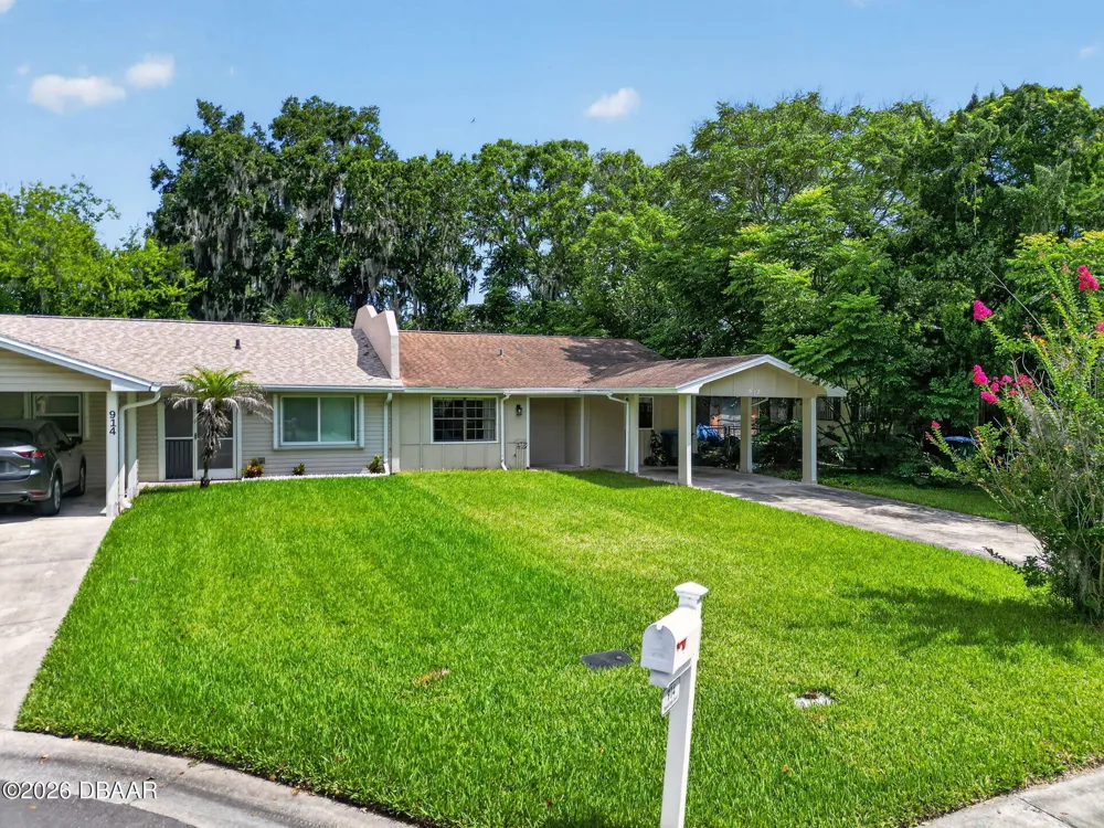 912 Royal Oak Court Holly Hill, FL 32117