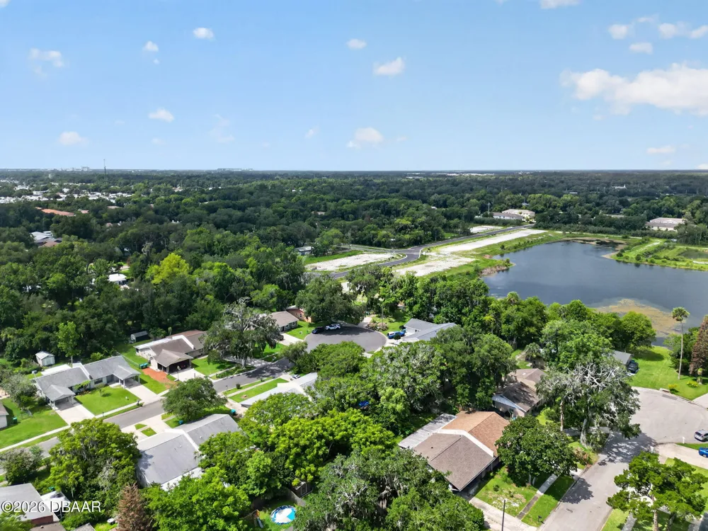 912 Royal Oak Court Holly Hill, FL 32117