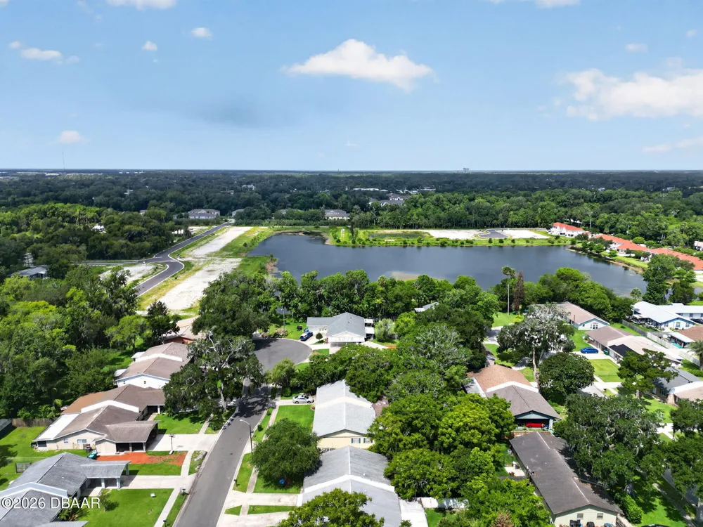 912 Royal Oak Court Holly Hill, FL 32117