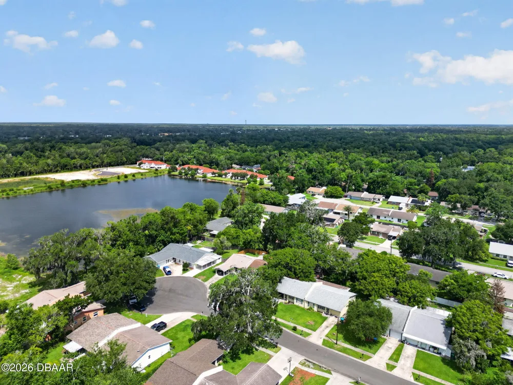 912 Royal Oak Court Holly Hill, FL 32117