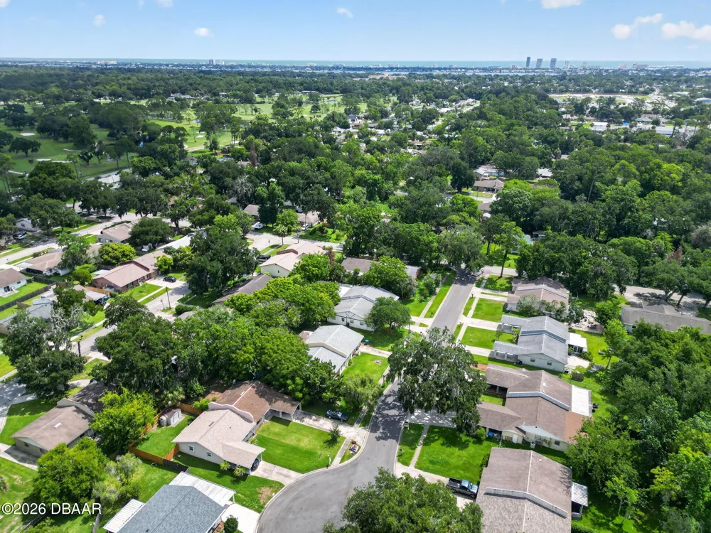 912 Royal Oak Court Holly Hill, FL 32117
