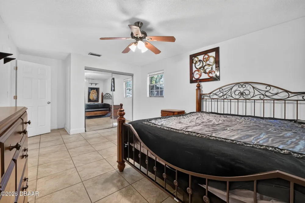912 Royal Oak Court Holly Hill, FL 32117