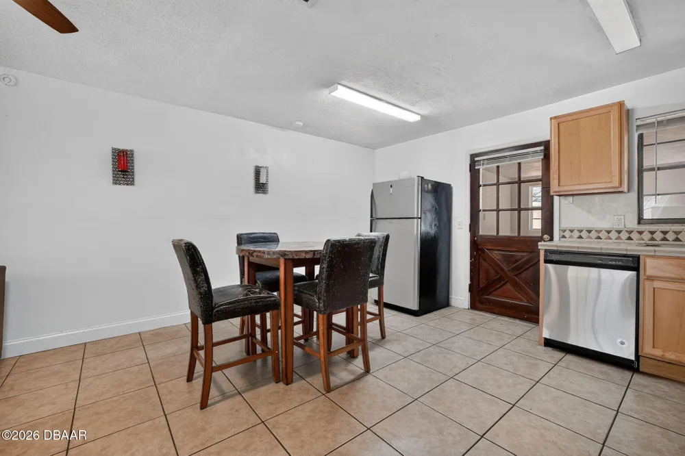 912 Royal Oak Court Holly Hill, FL 32117