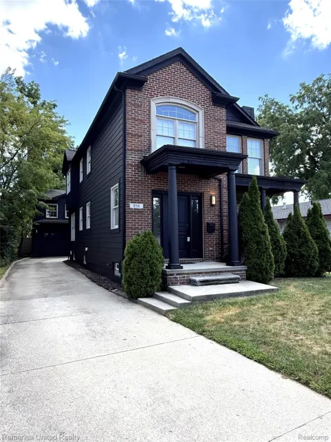 916 Ruffner Avenue