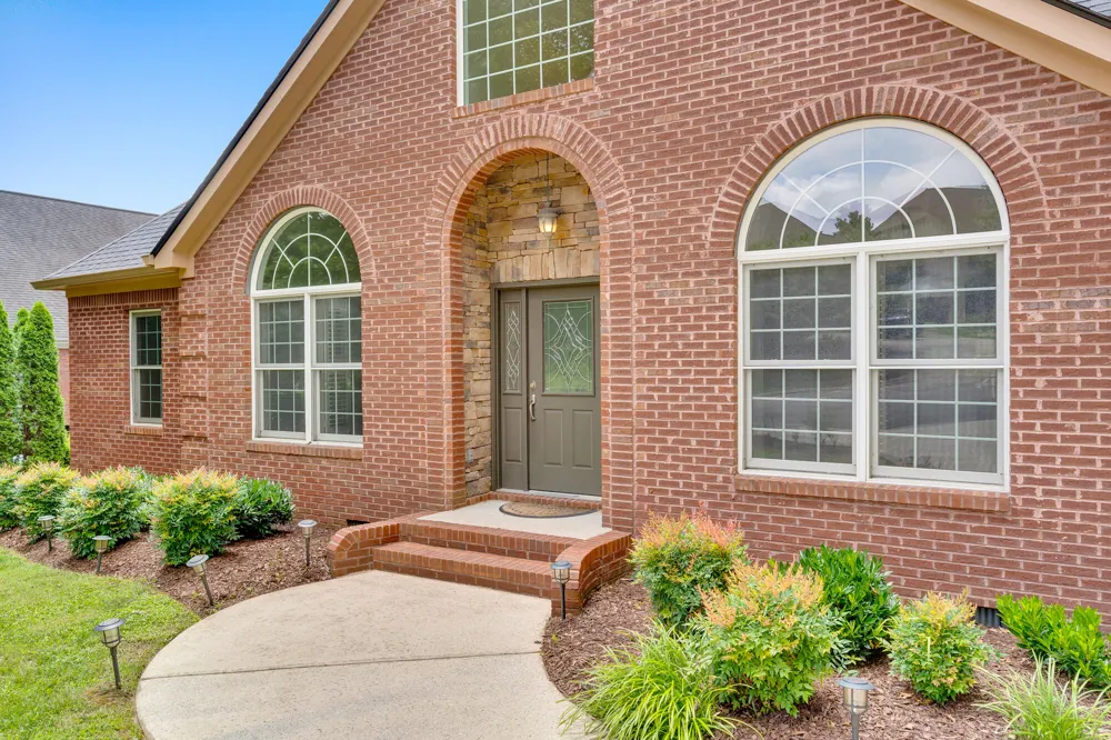 9237 Leaf Brook Lane Apison, TN 37302