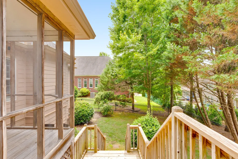 9237 Leaf Brook Lane Apison, TN 37302