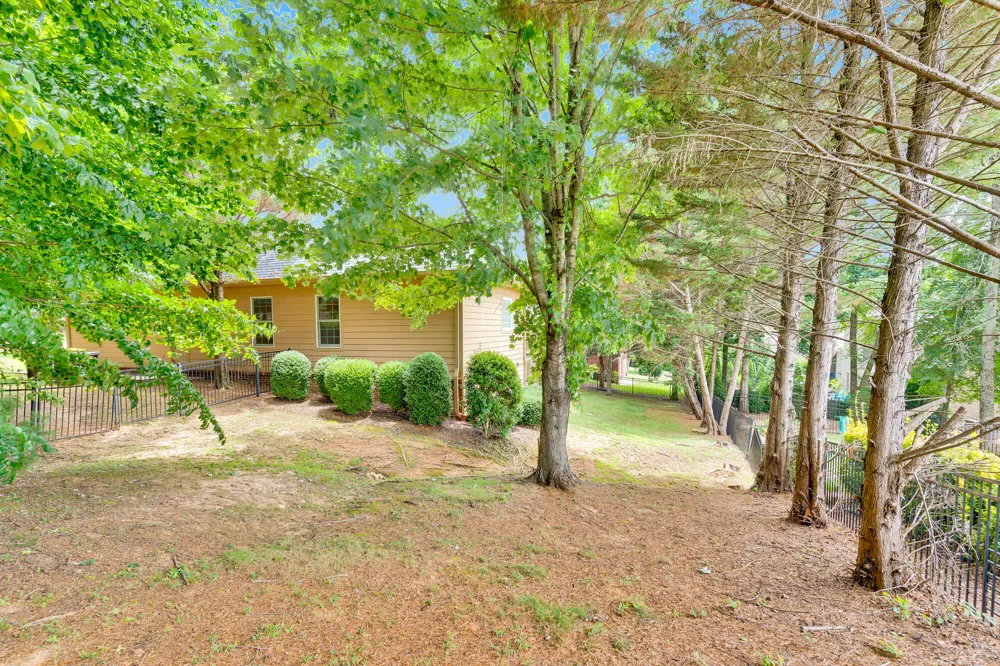 9237 Leaf Brook Lane Apison, TN 37302