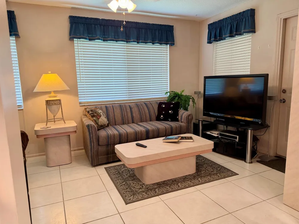 4927 NW 47th Terrace Tamarac, FL 33319