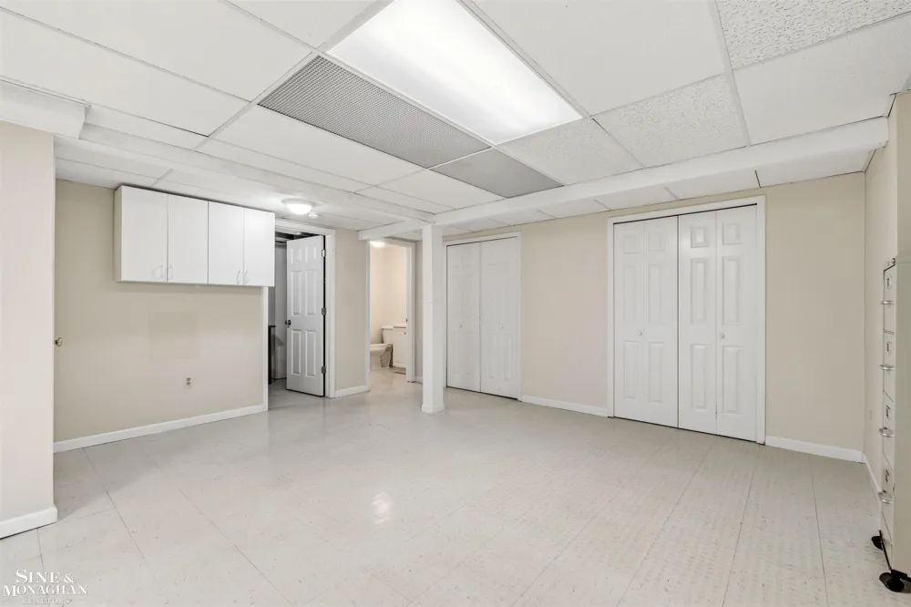 20675 Morningside Drive Grosse Pointe Woods City, MI 48236