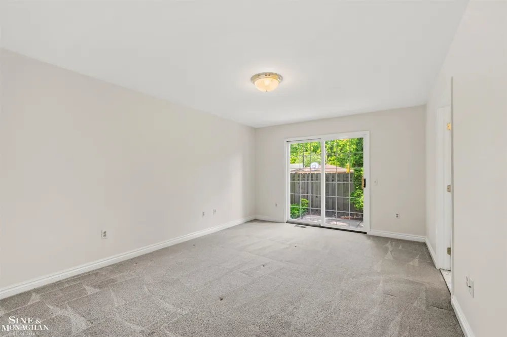20675 Morningside Drive Grosse Pointe Woods City, MI 48236
