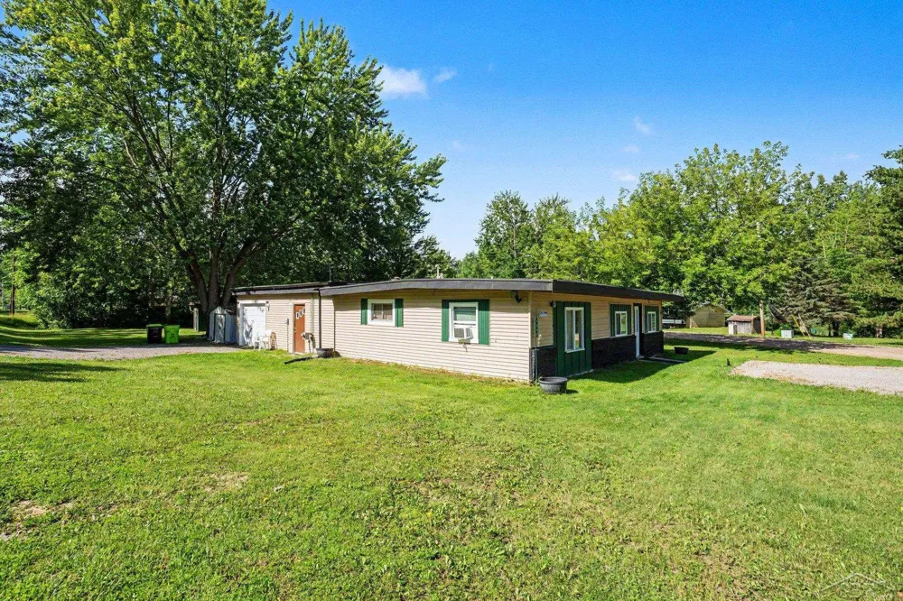 4042 S Oak Drive Billings Township, MI 48612