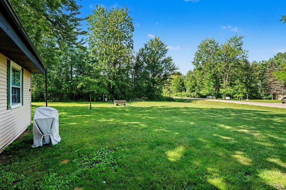 4042 S Oak Drive Billings Township, MI 48612