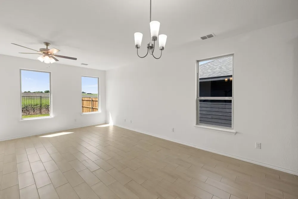 3115 Hawkview Drive Cleburne, TX 76031