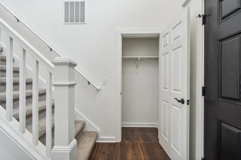 15312 Sherwood Lane Lansing, MI 48906