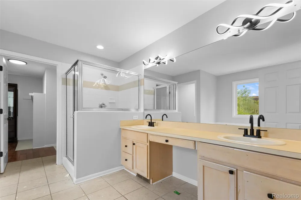 12173 Chandler Drive Plymouth Charter Township, MI 48170