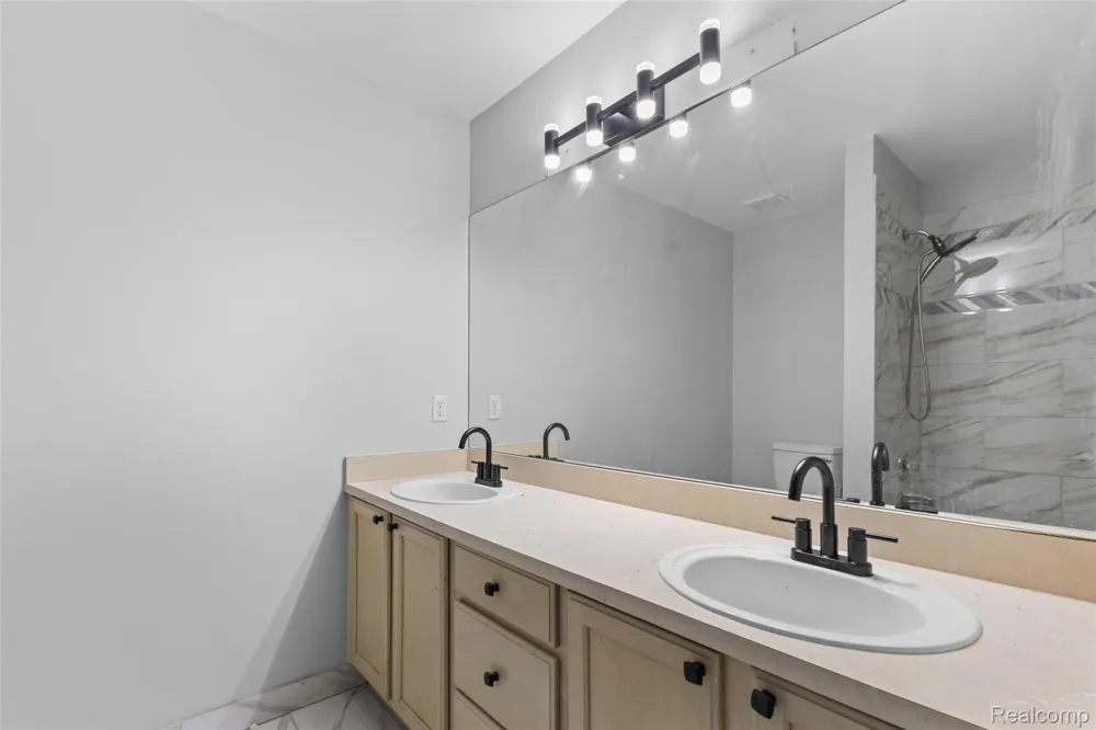 12173 Chandler Drive Plymouth Charter Township, MI 48170