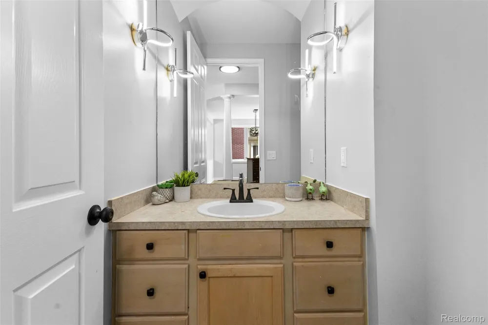 12173 Chandler Drive Plymouth Charter Township, MI 48170