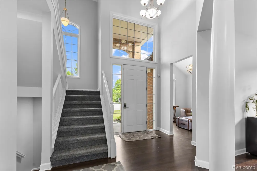 12173 Chandler Drive Plymouth Charter Township, MI 48170