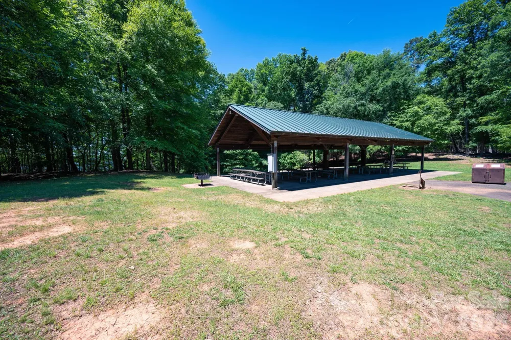 162 Clark Cove Road Statesville, NC 28677