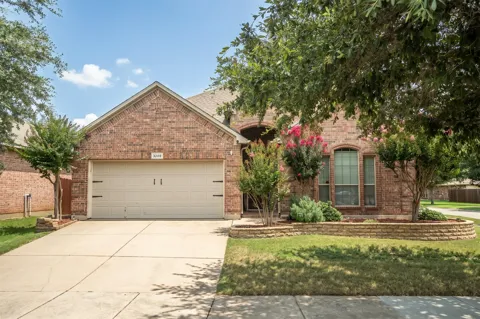 3200 Stonecrop Trail