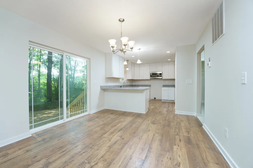 15317 Sherwood Lane Lansing, MI 48906