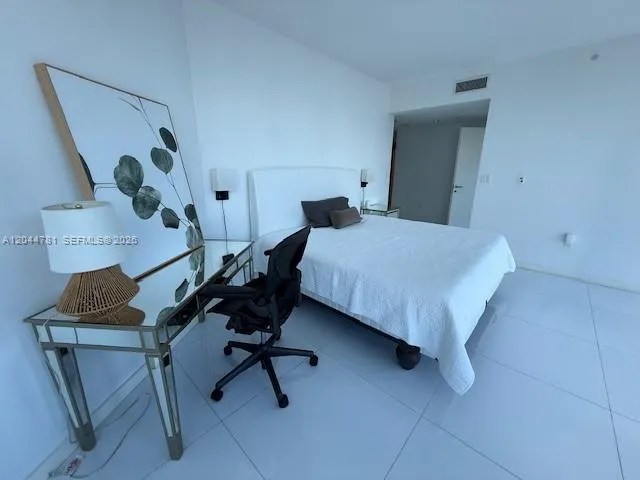 200 Biscayne Boulevard Way #3102 Miami, FL 33131