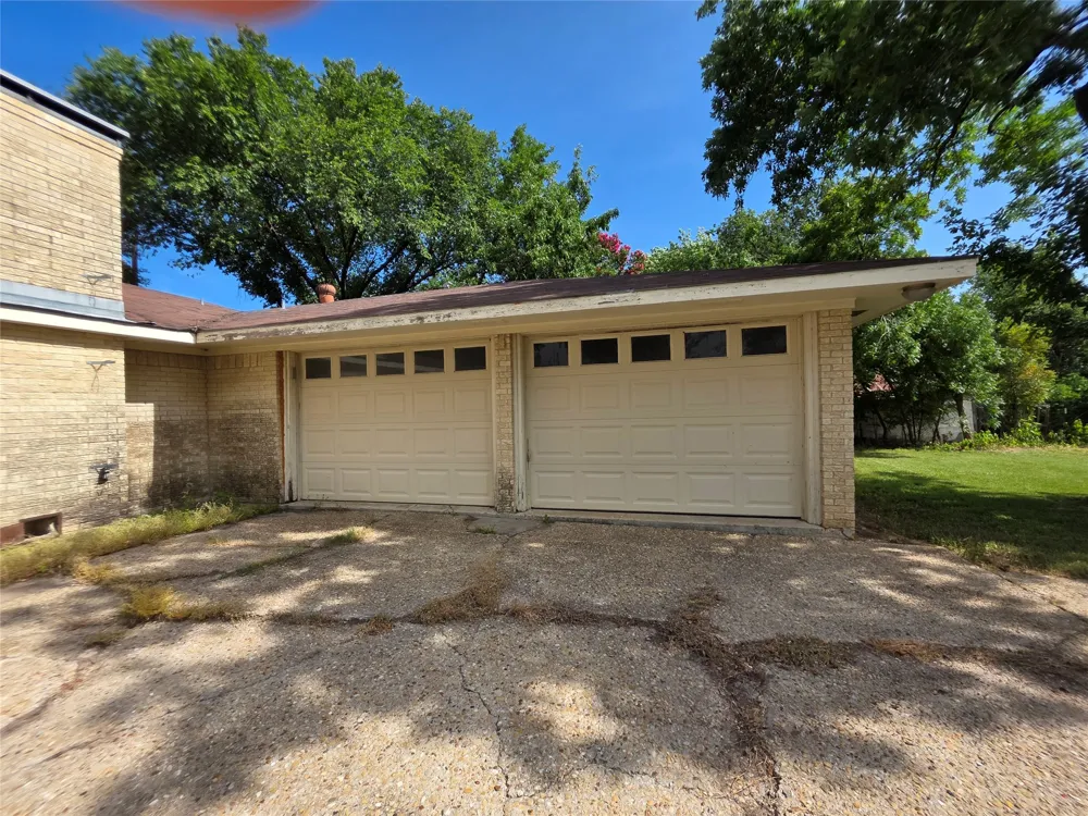 204 Fordyce Street Barry, TX 75102