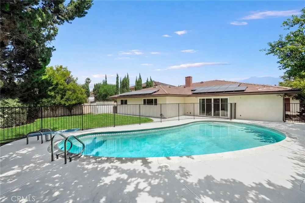 458 W Winnie Way Arcadia, CA 91007