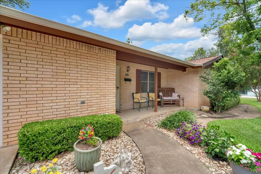 419 S Williams Street Hamilton, TX 76531
