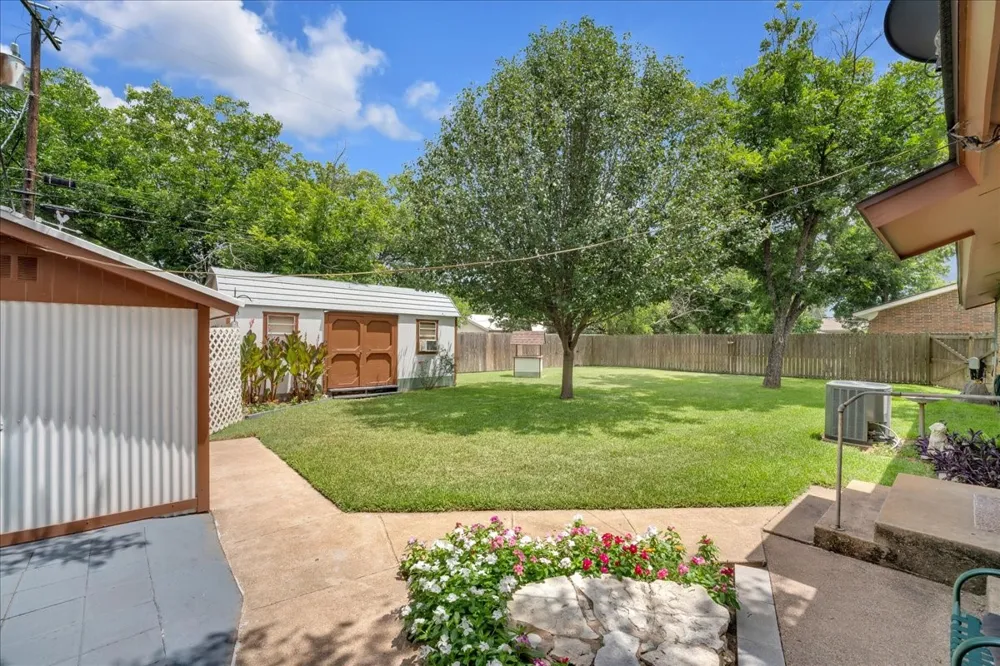 419 S Williams Street Hamilton, TX 76531