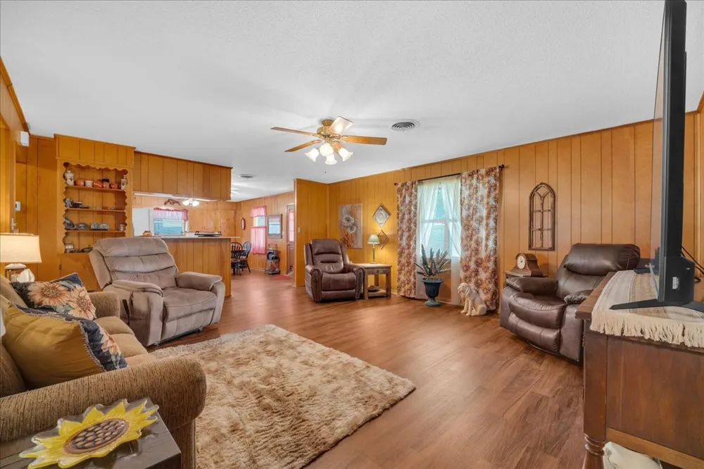 419 S Williams Street Hamilton, TX 76531