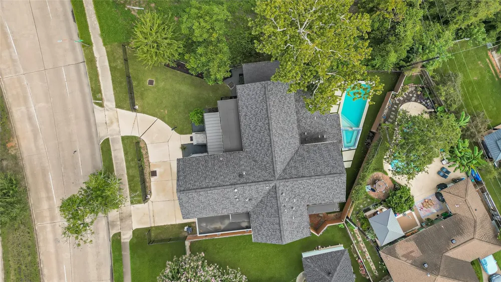 922 T C Jester Boulevard Houston, TX 77008