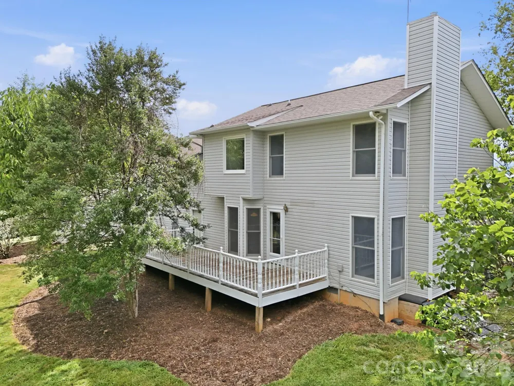 1091 WINDSWEPT RIDGE ROAD Marshall, NC 28753