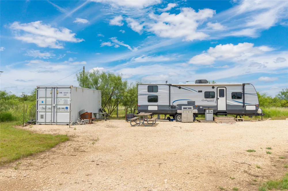 1050 County Road 258 Santa Anna, TX 76878