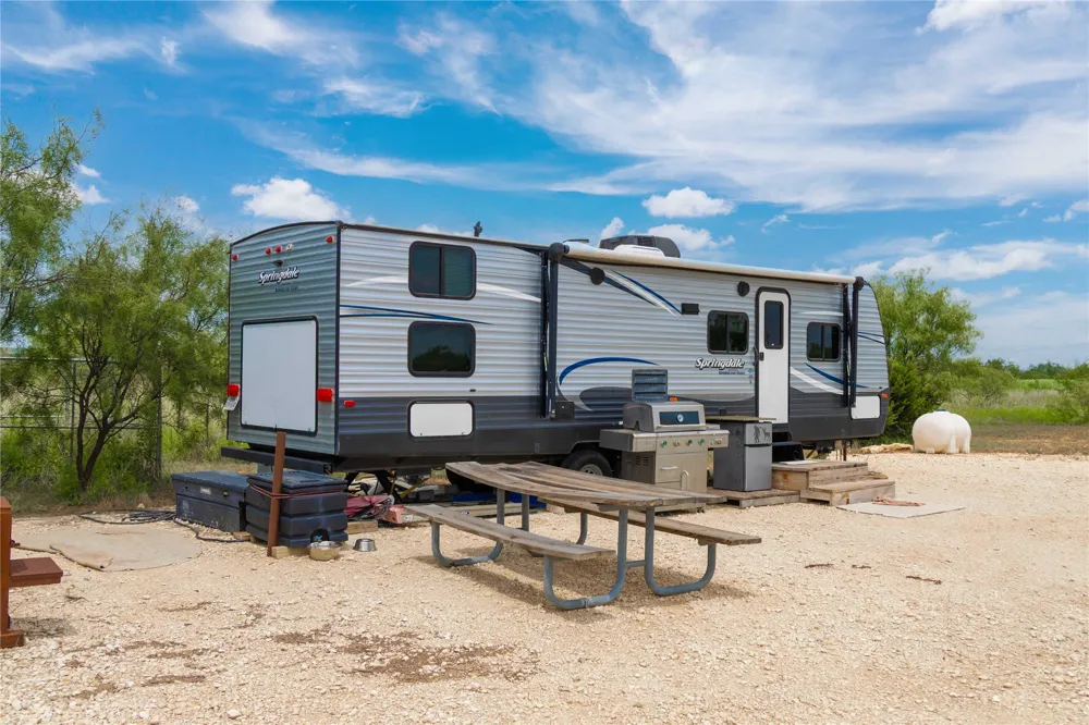 1050 County Road 258 Santa Anna, TX 76878