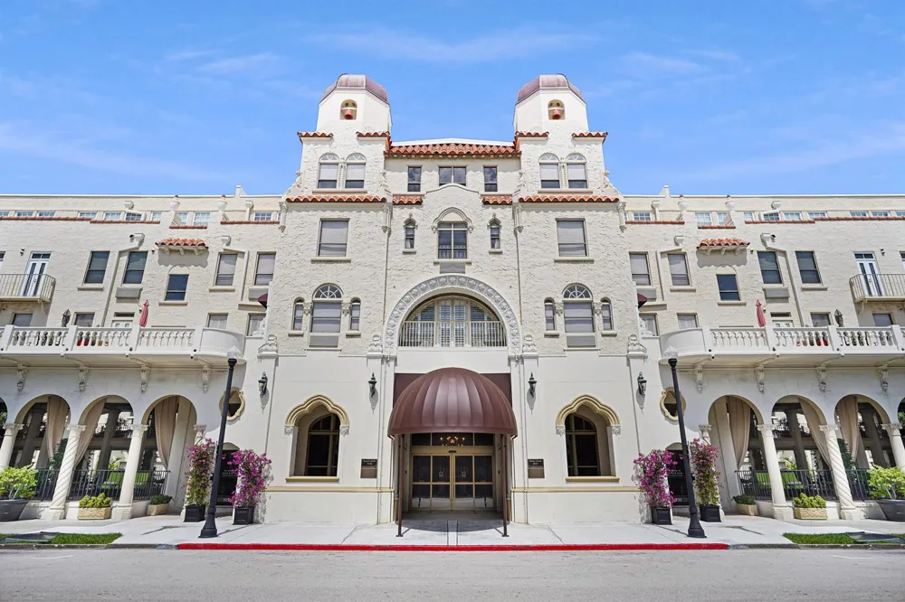 235 Sunrise Avenue #2011 Palm Beach, FL 33480