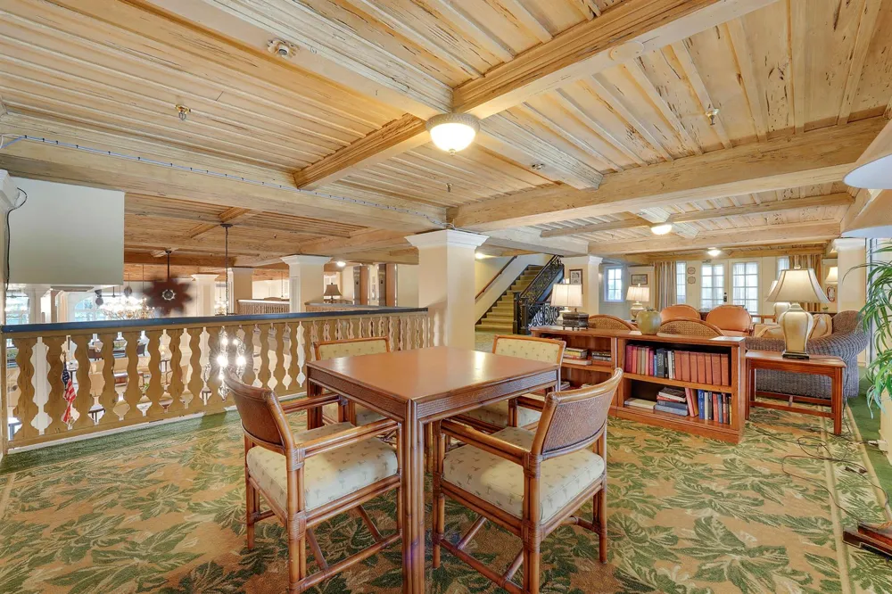 235 Sunrise Avenue #2011 Palm Beach, FL 33480
