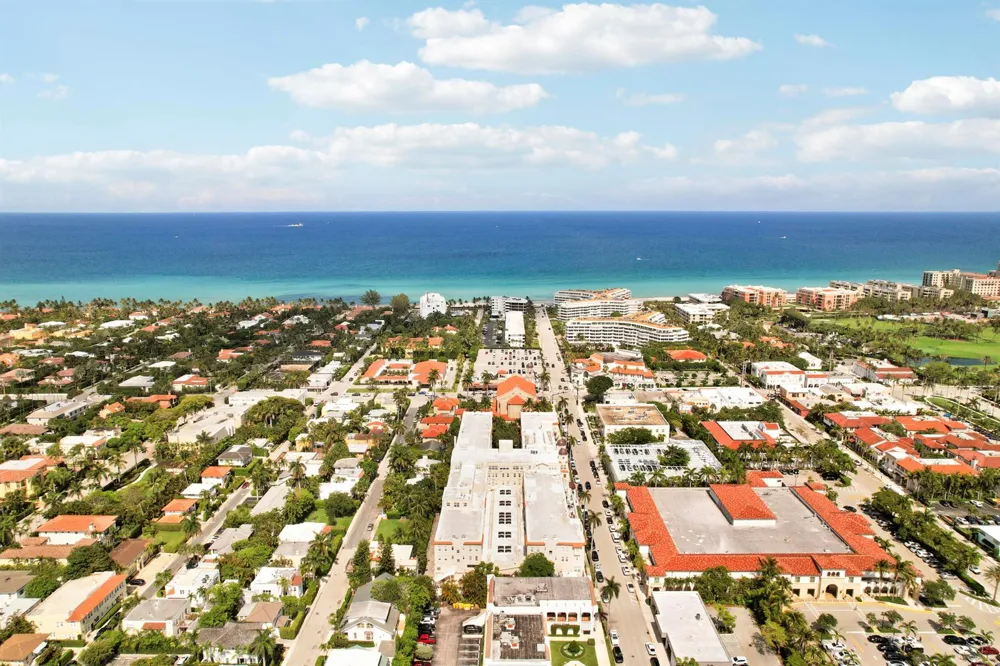 235 Sunrise Avenue #2011 Palm Beach, FL 33480