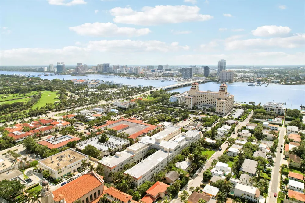 235 Sunrise Avenue #2011 Palm Beach, FL 33480