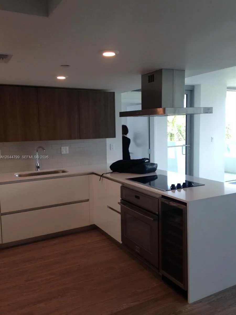 1025 92nd St #507 Bay Harbor Islands, FL 33154